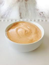 Skinny Sriracha Aioli The Skinny Fork Recipes Aoli Recipe Sriracha Aioli