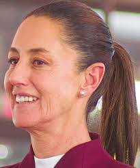 Miriam Osuna's Instagram, Twitter & Facebook