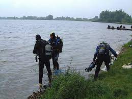 Jul 23, 2021 · lees en plaats actuele logreports via onze app en website! Reeuwijkse Plassen Nederland Dive Site Information