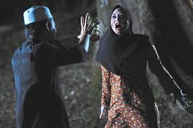 Sakinah, a poor single mom in an isolated village, is haunted by an evil spirit linked to abuja, a man with misleading religious teachings, and adam have to embark on a rescue. Local Movies To Enjoy At Home This Raya News Features Cinema Online