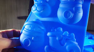 Do silicone molds require longer times, different temps? As Seen On Tv Silicone Christmas Baking Mold Youtube