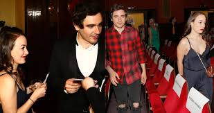 See more of vojta kotek on facebook. Vojta Kotek Vyvedl Pritelkyni Valerii Zamilovane Pohledy A Usmevy Blesk Cz