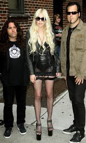 She dismisses the tattoo as something that she did when she was really drunk and really young and has said that she has no plans for more ink. Style Icon Taylor Momsen