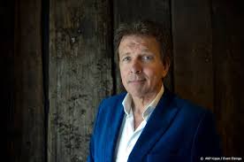 Robert van robert ten brink. Zeven Vragen Aan Robert Ten Brink Ditjes Datjes