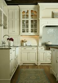 Top 25 Must See Kitchens On Pinterest Country Style Kitchen Cream Kitchen Cabinets Kitchen Styling