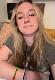 hailey ebling (@hailey._ebling)