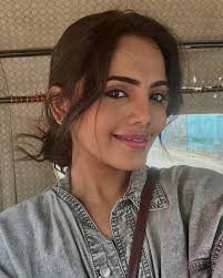 Aishwarya Priya Prasad (@aishwarya_priyaprasad) • Threads, Say more