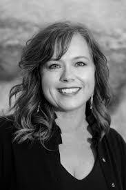 Heather Driscoll's Instagram, Twitter & Facebook