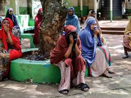 During curfew hours, everyone must stay at home or indoors, except for essential service workers. 13 Year Old Shot Dead Kenyan Police Enforcing Curfew Blamed Abc News