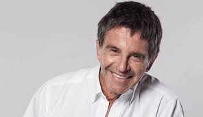 Ha lavorato in diversi lavori occasionali durante la sua gioventù. Osvaldo Laport Wiki Mis Amigos De Siempre Fandom