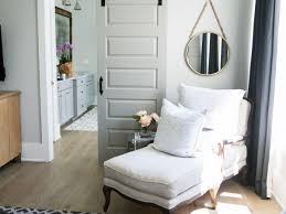 We always ignore corners but if it is planned in a good way you can can a cozy study corner, comfortable seating area or even a decorative way to welcome your see how i turned a plastic chair into a throne chair | diy chair on a budget! 6 Ways To Decorate A Corner Pop Talk Swatchpop