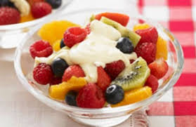 Recette Salade Fruitees Garnie D Une Sauce Cremeuse Summer Fruit Salad Recipe Summer Salads With Fruit Healthy Dessert Recipes