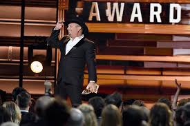 garth brooks to advise the voice season 11 top 12