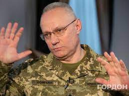 Начальник штабу сухопутних військ зсу, командувач військ оперативного командування «південь. 53 Letnij Homchak Rasskazal Kak Poznakomilsya S Zhenoj I Prokommentiroval 24 Letnyuyu Raznicu V Vozraste Bulvar Shoubiz