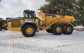 John Deere 370E Off-Highway Truck