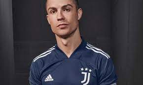 O novo uniforme 1 da juventus já foi revelado e é inspirado no allianz stadium, casa da equipe de turim que completa 10 anos na próxima temporada. Venta Segundo Uniforme Juventus En Stock