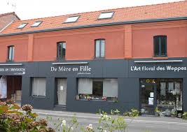 A La Rencontre De La Mercerie De Mere En Fille Avec Noemie En Quete De Fil Mere Et Fille Mercerie Fille