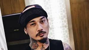 I gede aryastina alias #jerinxsid #jrxsid #jrx, penggebuk drum superman is dead, akhirnya dapat menghirup udara bebas pada selasa (8/6/2021). Jerinx Sid Bebas