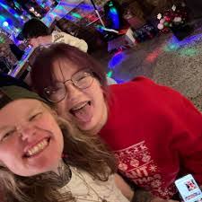 Savannah Meeks's Instagram, Twitter & Facebook