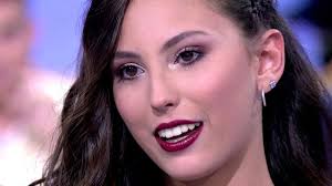 Miguel expulsa a Sara