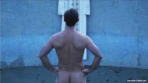 Jude Law Nude Ass In The New Pope - Gay-Male-Celebs.com