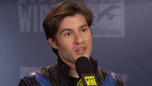Krypton's Seg-El, Cameron Cuffe, talks Season 2 and sexy Lobo
