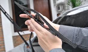 Selain dapat menghindari macet, menggunakan kereta api dapat mempercepat perjalanan anda. Selain Kereta Tak Ada Hon Ada 9 Lagi Kesalahan Trafik Yang Boleh Kena Saman