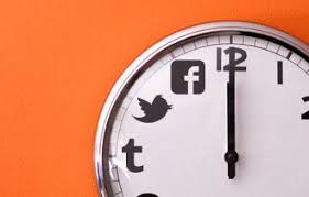 Many Pr Pros Pre Schedule Social Media Posts For Their Clients But It Is Really A Social Media Posting Schedule Social Media Schedule Social Media Infographic