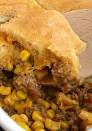 Biscuit Casserole With Ground Beef 5 Ingredient Mexican Biscuit Casserole Is An Easy 30 Minute Casserole That Is Kid Approv Biscuits Casserole Fast Dinner Recipes Ground Beef Recipes For Dinner