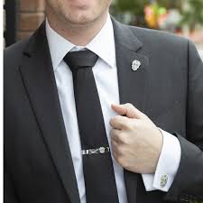 The french cuff has two pairs of buttonholes without the actual buttons. How To Wear Cufflinks With Your Wedding Suit Bridalpulse