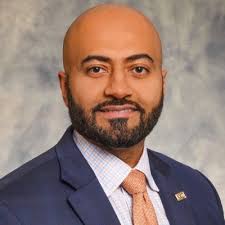 Wealthy consumers drive US economy, despite job growth slowdown