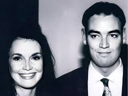 Linda Delaughter's Instagram, Twitter & Facebook