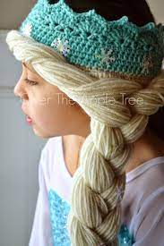 Is there a knitting pattern for olaf from frozen? Crochet Elsa Crown With Hair Free Pattern Over The Apple Tree Frozen Crochet Crochet Costumes Frozen Crochet Hat