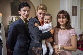He is an actor, known for aranyélet (2015), tiszta szívvel (2016), sandwich (2017) and valami amerika 3 (2018). Kult Nem Fullad Bele A Nosztalgiafroccsbe Az Aranyelet 2 Evada Forgatasi Riport Hvg Hu