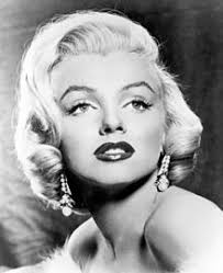 Marilyn monroe stood at a height of 1.66m / 5'5.3 how much did marilyn monroe weigh? Marilyn Monroe Filmografie Wikipedia