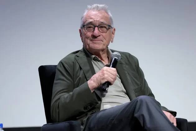 Robert De Niro Brings Down The House With Blistering 4-Word Message For Trump - Yahoo News UK