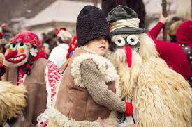 In islanda, nu vine doar un mos craciun cu daruri, ci 13. TradiÈ›ii È™i Obiceiuri RomaneÈ™ti De CrÄƒciun Ce Se Spune CÄƒ E Bine SÄƒ Faci In Ajun Ca SÄƒ IÈ›i MeargÄƒ Bine Tot Anul