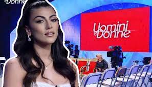 Giulia salemi, perché è stata scartata da uomini e donne? Giulia Salemi Prima Del Gf Vip Ha Fatto Un Provino Per Diventare Tronista Di Uomini E Donne Qualcosa E Andato Storto Biccy It