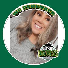 Got a lucky pull today 18:54 N 5G 69% CP1898 Eternatus 146/ 146/146HP 41kg  POISON .55m GHT Attack Defense HP This Eternatus was caught