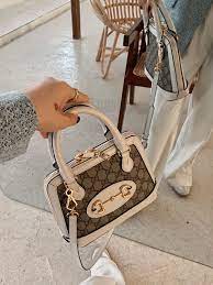 𝙂𝙪𝙘𝙘𝙞 𝟭𝟵𝟱𝟱 𝙃𝙤𝙧𝙨𝙚𝙗𝙞𝙩 迷你贝壳包型号 640716 in 2021 dior bag lady dior bag lady dior