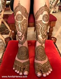 Top 10 Bridal Feet Henna Designs 10 Best Bridal Mehndi Designs For The Feet Latest Wedding Mehendi Bridal Mehndi Designs Mehndi Designs Henna Designs Feet