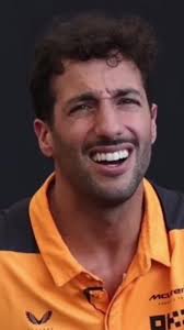 stop showing off your perfect teeth #danielricciardo #landonorris #formula1  #f1 #ricciardo #foryou #f1 #ricciardo #dr3 #danielavocado🥑😎
