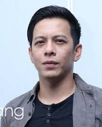 We did not find results for: Selalu Jadi Tren Ini 10 Perubahan Gaya Rambut Ariel Noah