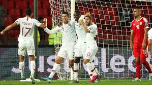 الاحتكاك بمنتخبات عالمية مثل منتخب البرتغال حامل لقب دوري أمم أوروبا والفائز ببطولة كأس أمم أوروبا 2016. Ø±ÙˆÙ†Ø§Ù„Ø¯Ùˆ Ø¹Ù„Ù‰ Ø±Ø£Ø³ Ù‚Ø§Ø¦Ù…Ø© Ø§Ù„Ø¨Ø±ØªØºØ§Ù„ Ù„ØªØµÙÙŠØ§Øª ÙŠÙˆØ±Ùˆ 2020