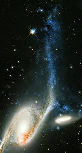 Ngc 2608 (olarak da bilinir arp 12 ) bir olduğunu çubuklu sarmal gökada 93 milyon bulunduğu ışık yılı uzakta takımyıldızı kanser (yengeç). Pin On Astronomia