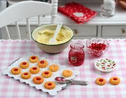 Miniature Cherry Thumbprint Cookie Set By Cuteinminiature On Etsy 38 00 Ton Essen Miniaturen Aus Modelliermasse Coole Rezepte