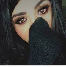 Dark Hair Makeup And Sweater Coolladies Net Cool Girl Pictures Girl Photography Poses Girl Photography