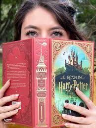 ボローニャの魅力：ハリーポッターの世界を体感する美食と歴史