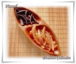 Orangettes Il N Y A Pas Meilleur Que Les Ecorces D Oranges Confites Faites Maison C Est Simple Suffit D En Pre Orangettes Au Chocolat Orangettes Orange Confit