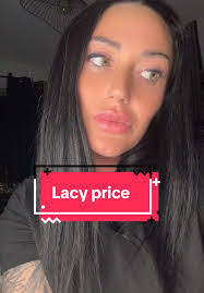 Stacie Mullen's Instagram, Twitter & Facebook